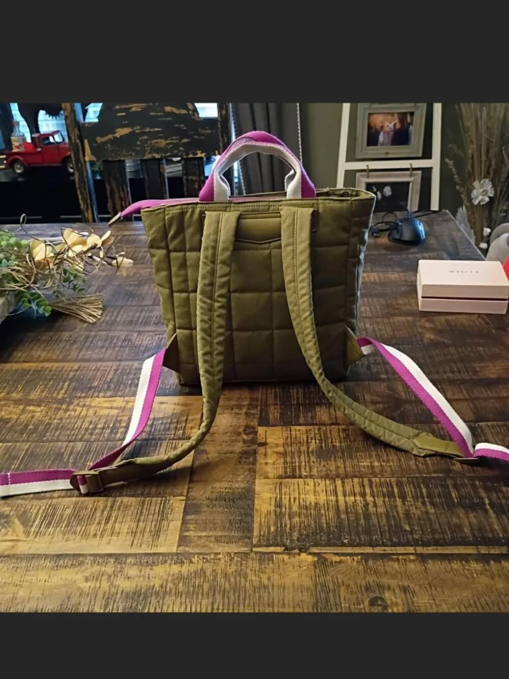 Universal Thread backpack - Picture 2 of 7